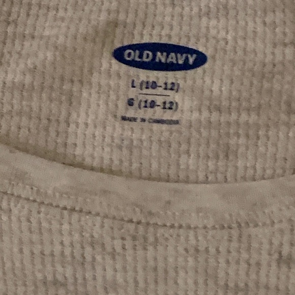 Girl’s Old Navy Long Sleeve Shirt - Picture 2 of 2
